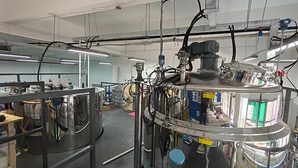 Mixing and dynamic environments